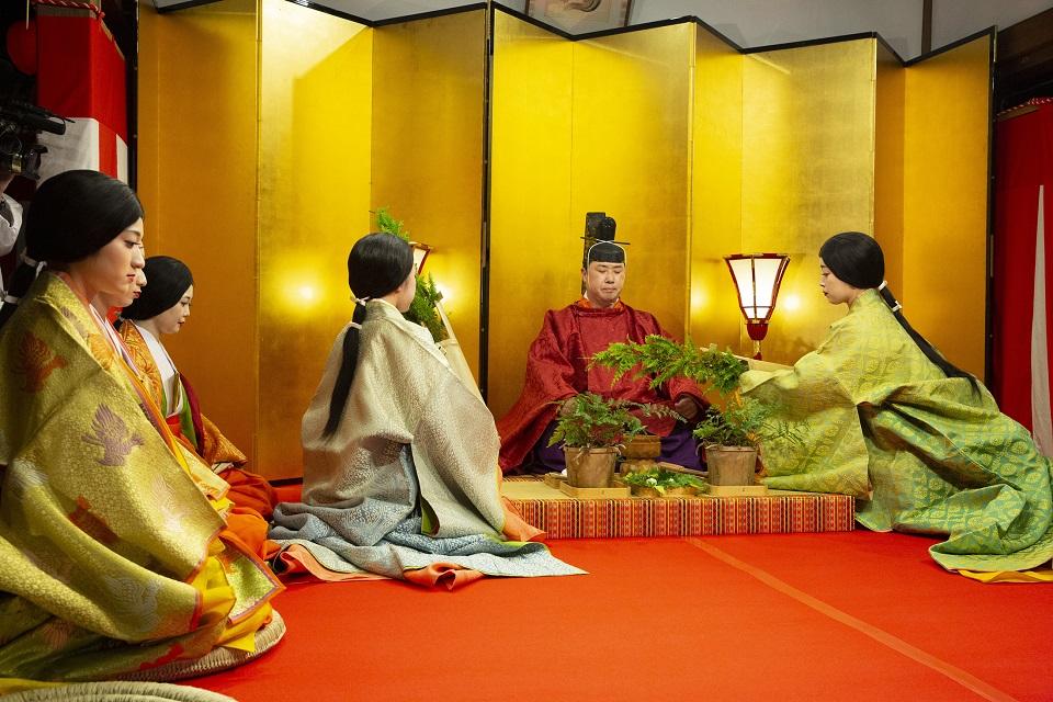 Priests and participants assembling for the Inoko ceremony at Goō Shrine