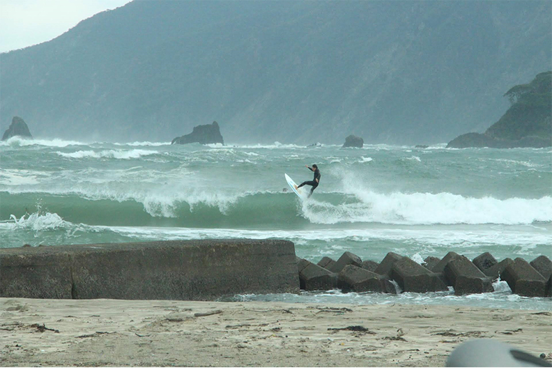 Bay with clean swell lines